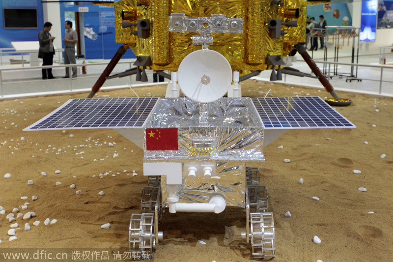 2014珠海航展：航天馆展出嫦娥三号探测器模型