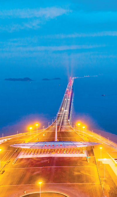 港珠澳大桥主体工程验收交付：超级工程 超乎想象