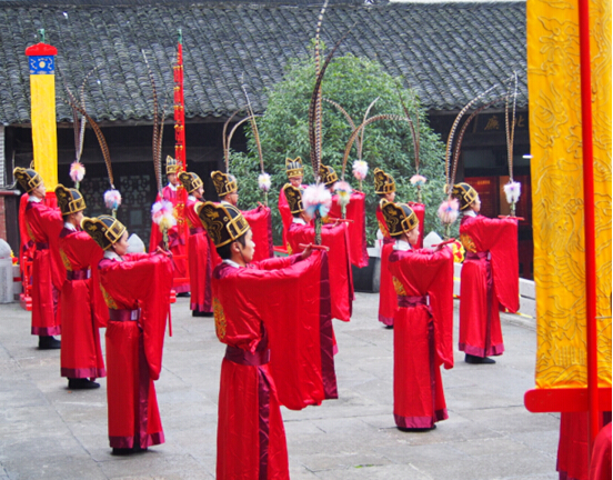 思南县举行“祭孔大典”纪念孔子诞辰