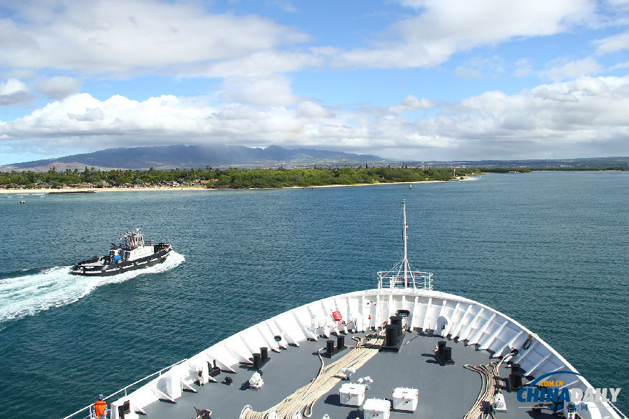 中国海军参加“环太平洋－2014”演习舰艇编队抵达美夏威夷珍珠港