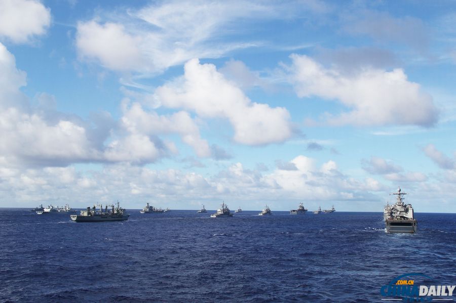 “环太平洋-2014”演习舰艇实施航拍科目演练
