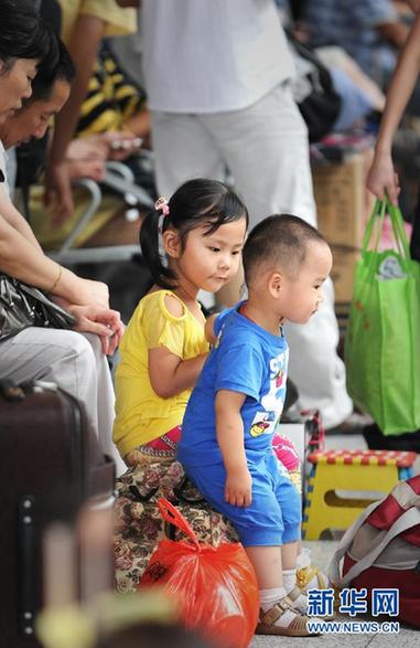 2012年全国铁路暑运拉开帷幕