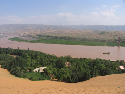 沙坡头--大漠黄河高山绿洲的瑰丽交响乐