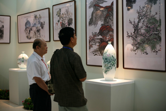 第十二届中国(淄博)国际陶瓷博览会开幕