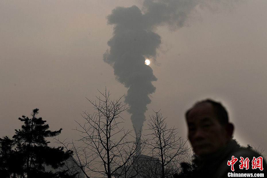 北京遭遇本月第4次雾霾天 空气质量严重污染