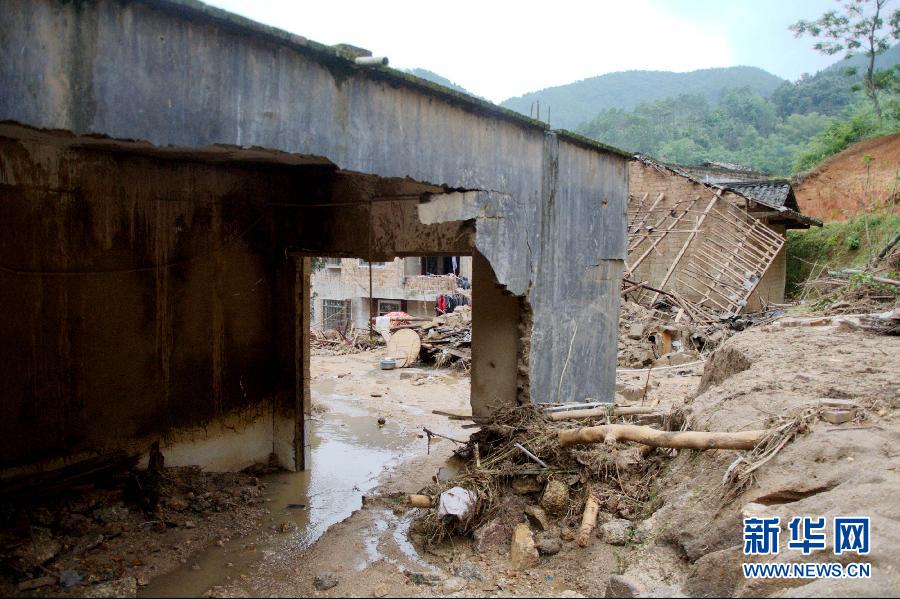 强降雨袭击广西博白10乡镇6万多人受灾