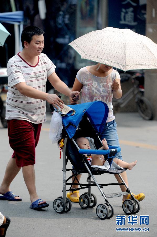 热！热！热！多地发布高温预警 最高温度40℃