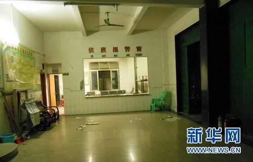 广东高州：外省人员打砸派出所 强行带走两警察