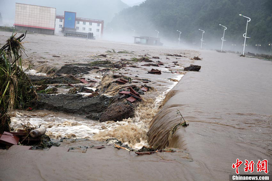 吉林暴雨多地出现水灾已致11人遇难