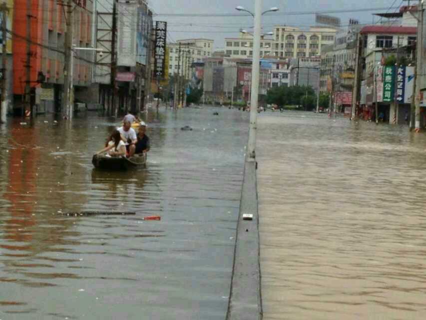 航拍广东洪水重灾区龙窝镇