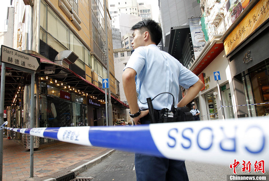 香港尖沙咀一珠宝店遭劫 150颗钻石被抢损失超千万