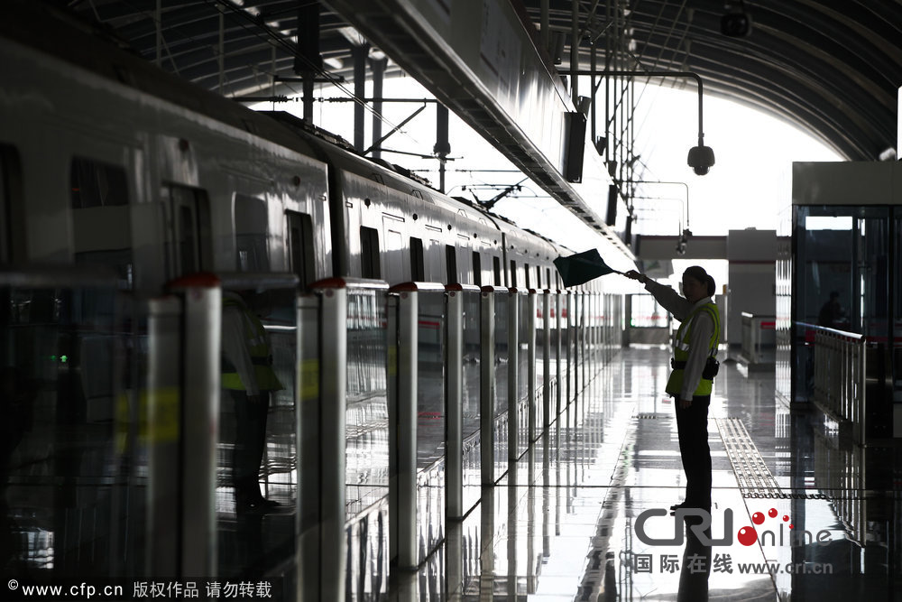 国内首条跨省地铁今日试运营 昆山到上海1小时最低票价3元(高清组图)
