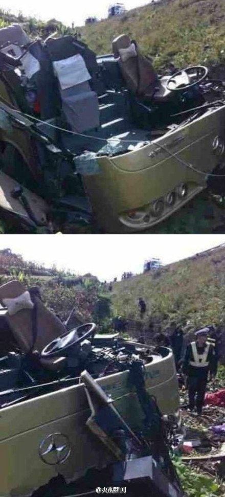 云南楚大高速客车翻车致8死19伤 肇事司机被拘