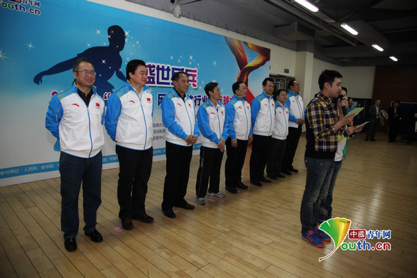 2013“盛世乒乓”网络媒体行业乒乓球大赛开幕
