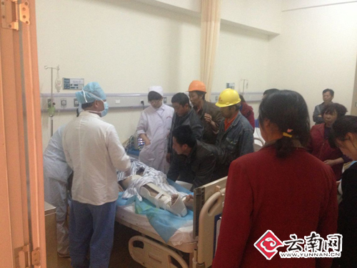 昆明跑马山殡仪馆一在建工地发生垮塌 致1人死亡10人受伤（组图）