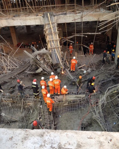 昆明跑马山殡仪馆一在建工地发生垮塌 致1人死亡10人受伤 组图