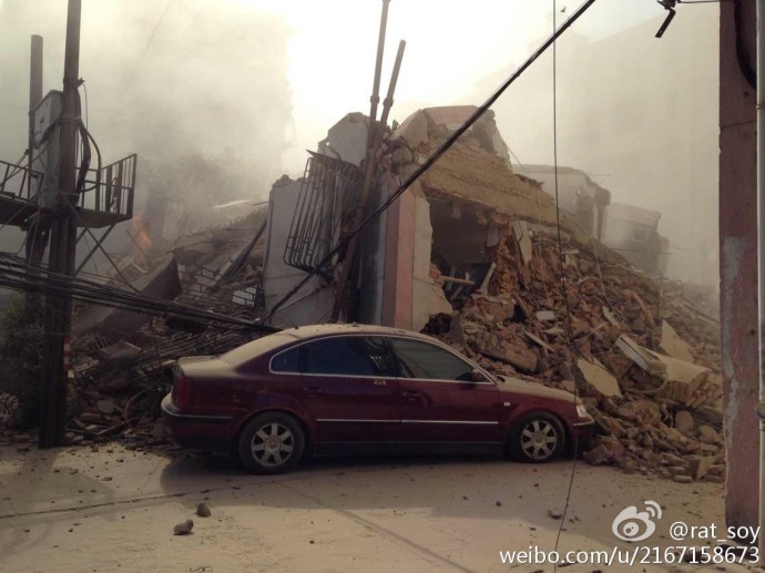 浙江宁波奉化市一幢5层居民房倒塌