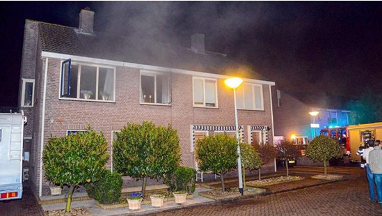 汉堡足球名将范德法特住宅着火 其父受伤入院治疗