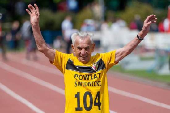 波兰104岁老人百米赛跑 系欧洲最年长选手(图)