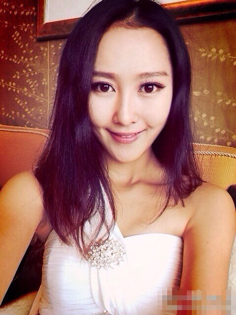 盘点风情万种体育女主播[组图]