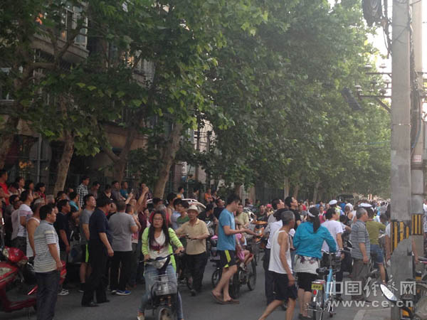 北京西城区半步桥附近发生火灾