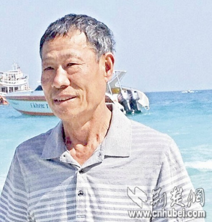 长江荆州段一少年落水 老人跳江救人失踪