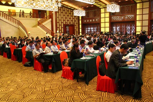 泛亚金融开放合作暨孟中印缅要素市场经济峰会在昆明举行