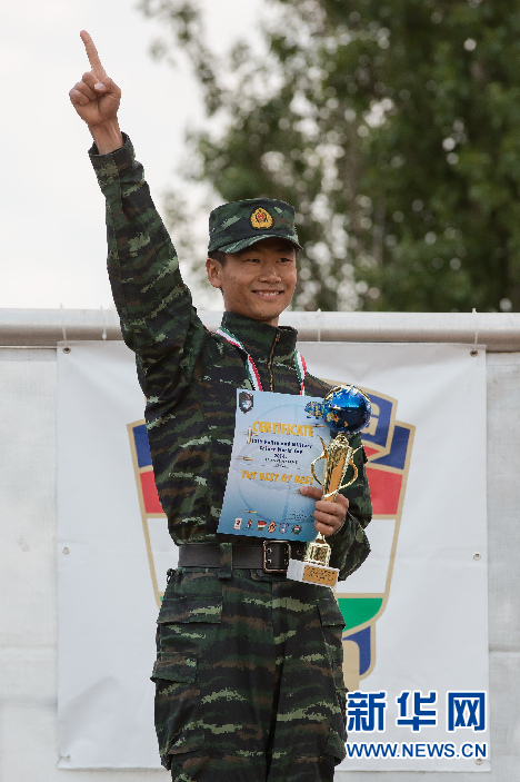 中国狙击手在军警狙击手世界杯赛夺三项冠军