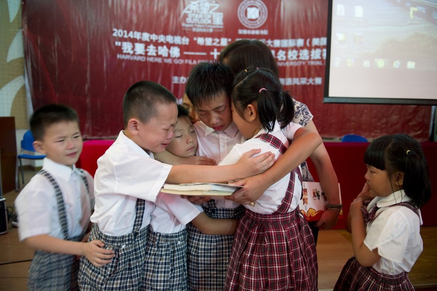 深圳：广西孤儿获捐款后被亲属强带回家