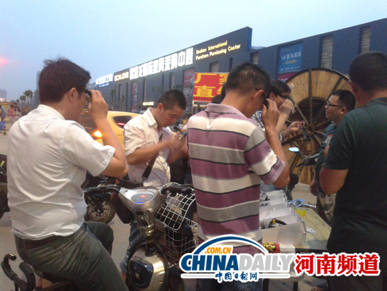 郑州现“最牛眼镜”实为劣质塑料 可致视力下降