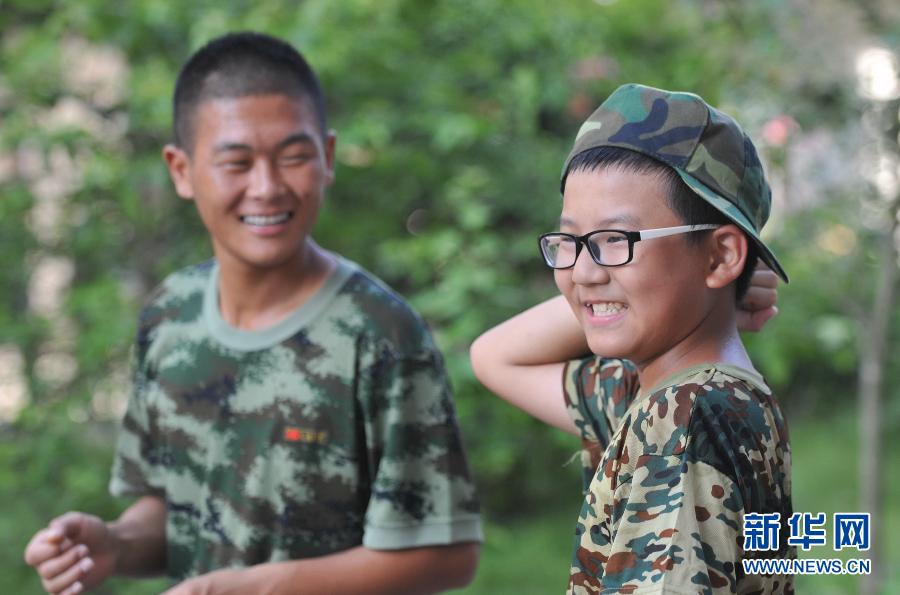 图片故事：少年军校里的暑期生活