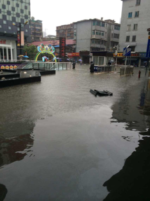 贵州特大暴雨 洪涝灾害致55万人受灾