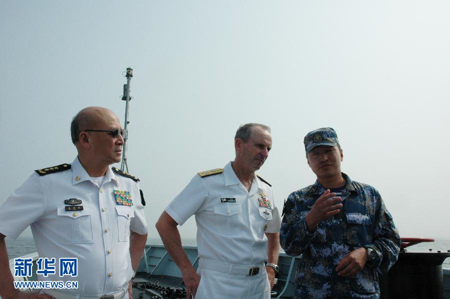 美国海军作战部长参访北海舰队