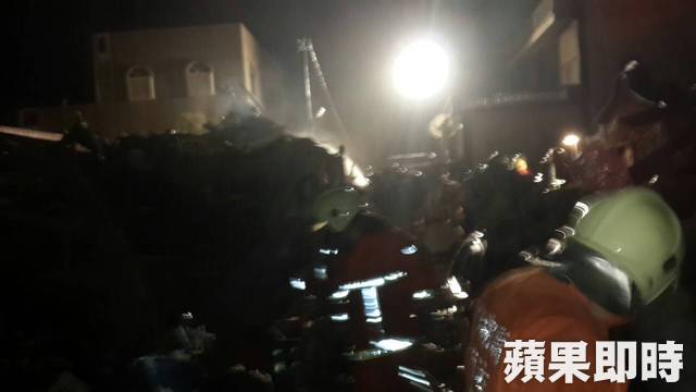 台湾澎湖空难造成48人罹难 10人受伤