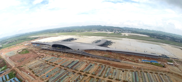 南宁机场新航站区飞行区及站坪工程顺利通过行业验收