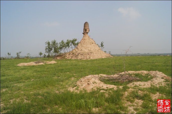 悬空的文峰塔(摘自《中国青年网》) - 喜上眉梢 - . 山西祁县文峰塔底部悬空被称“塔坚强”