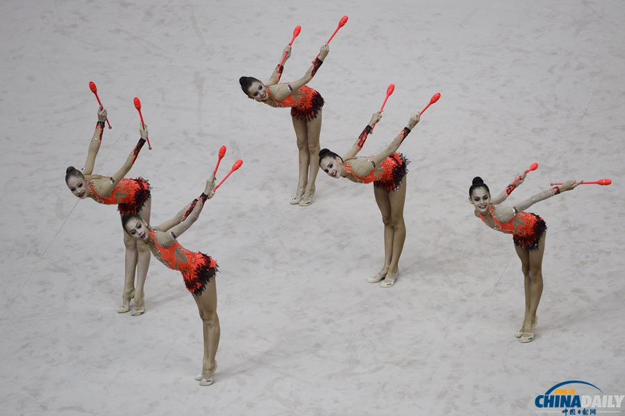 南京青奥会：艺术体操——俄罗斯队获集体全能冠军