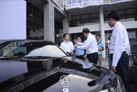 第十一届中国—东盟博览会国宾接待用车交车仪式在南宁举行