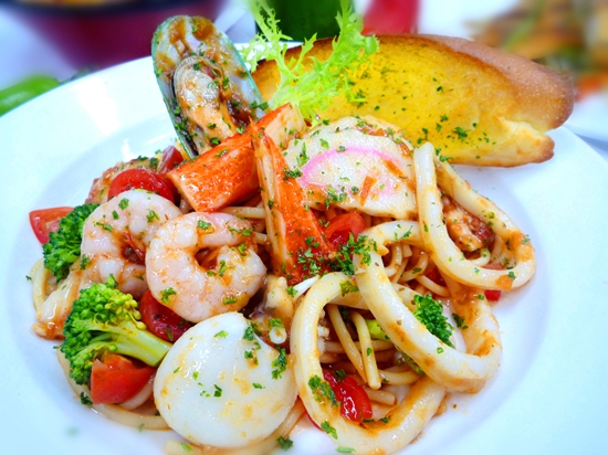 天津万达文华酒店推出地中海美食节