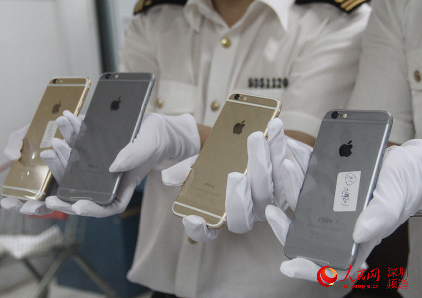 深圳海关5天查获近2000台iPhone 6