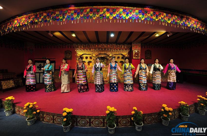 首届藏博会在西藏博物馆举行
