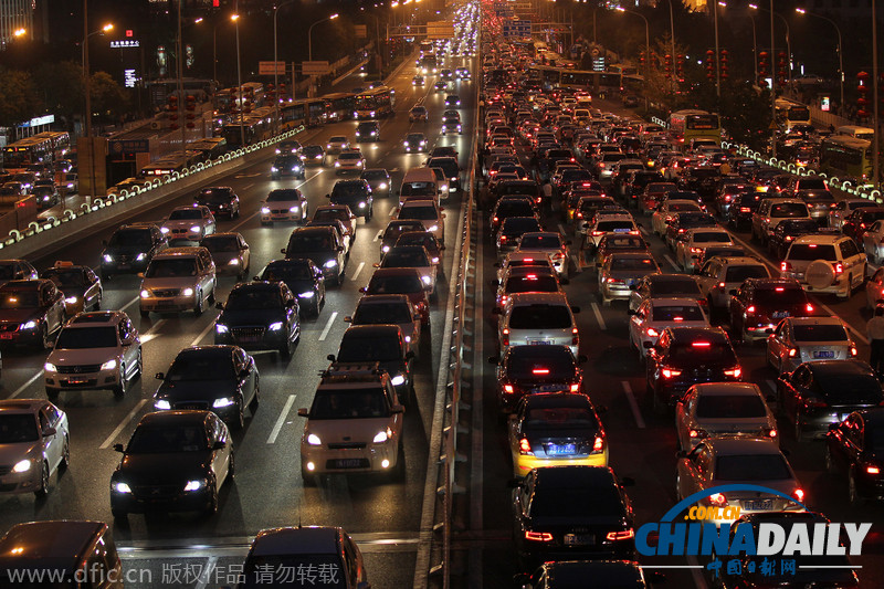 北京28日工作日不限行 晚高峰看“车河”或成为9月最堵一天