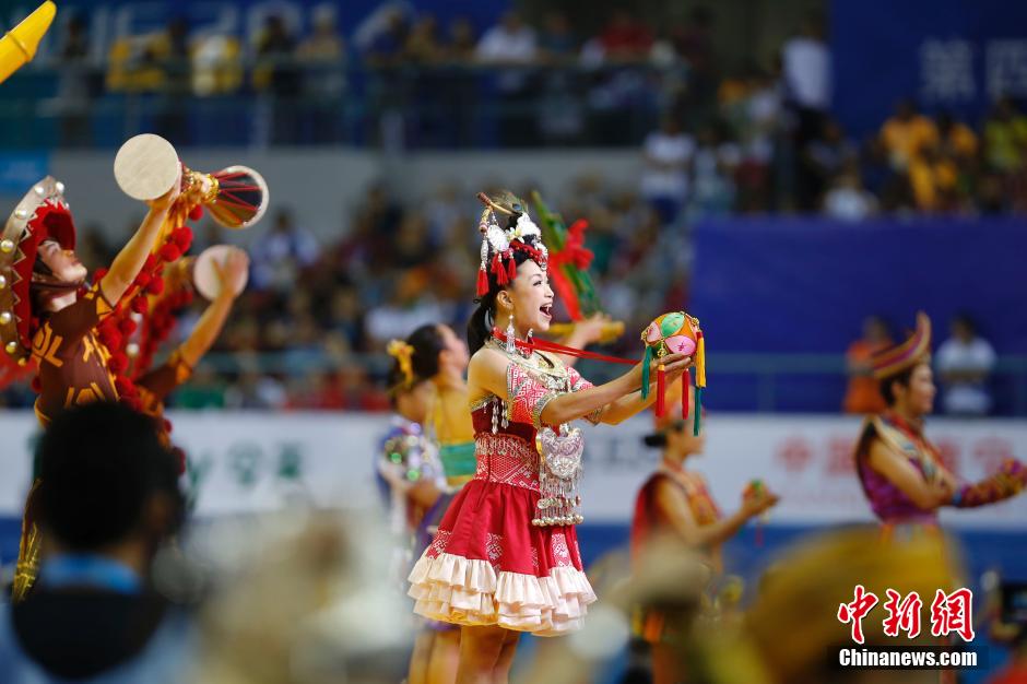 少数民族文艺表演亮相体操世锦赛开幕式
