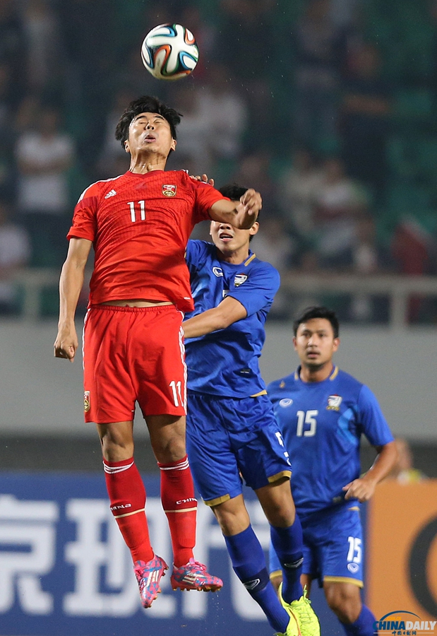 热身赛：国足3-0击败泰国队
