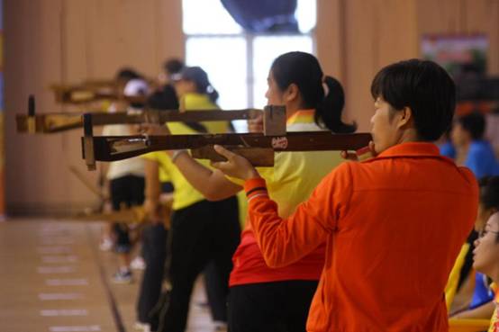 广西第十三届少数民族传统体育运动会射弩比赛开赛