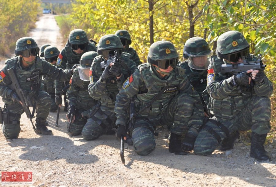 雪豹突击队反恐演习确保APEC安全