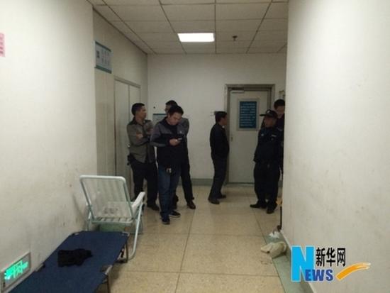 福州四十中5名初中生超市外被刺伤 全进ICU救