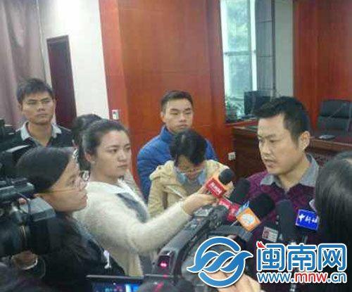 惠安“11·29”入室劫杀案 遇害男孩校长写悼文
