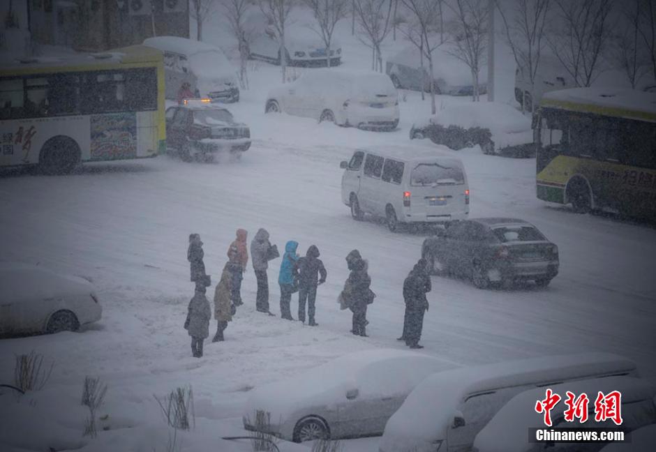 乌鲁木齐迎来入冬最强降雪天气