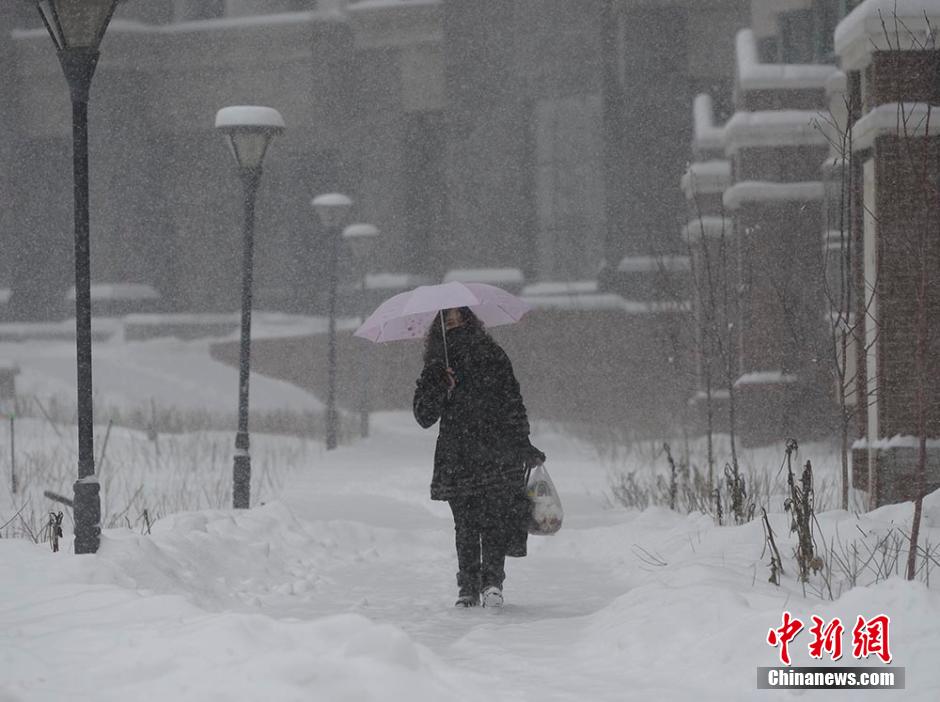 乌鲁木齐迎来入冬最强降雪天气